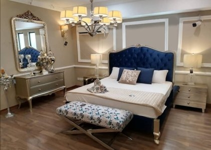 Bed with 2 side tables