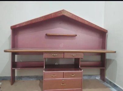 AoA i m selling 2 beds and a study table
