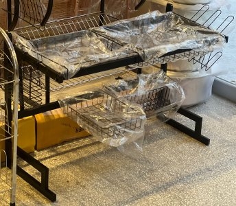 Kitchen crockery stand