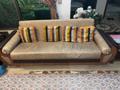 3 Seater sofa cum bed