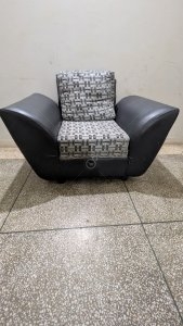 5 seater sofa set| Luxury living room sofa|Excellent condition