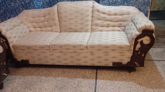 2 sofa sets