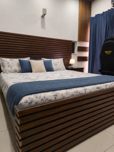 King size bed frame with slats, 2 side tables, and mattress